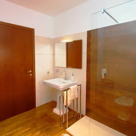 Bella Desenzano Villa *