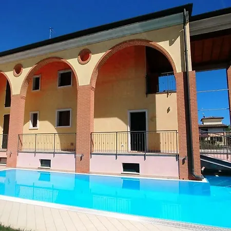 Bella Desenzano Villa *